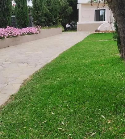 Douvas House Apartment