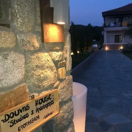 Douvas House Toroni